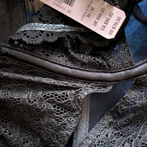 Victoria Secret embroiled corset - Picture 2 of 2